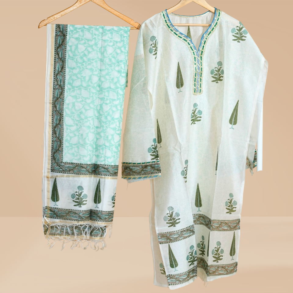 Aaravi Bloom Ivory Chanderi Suit Set