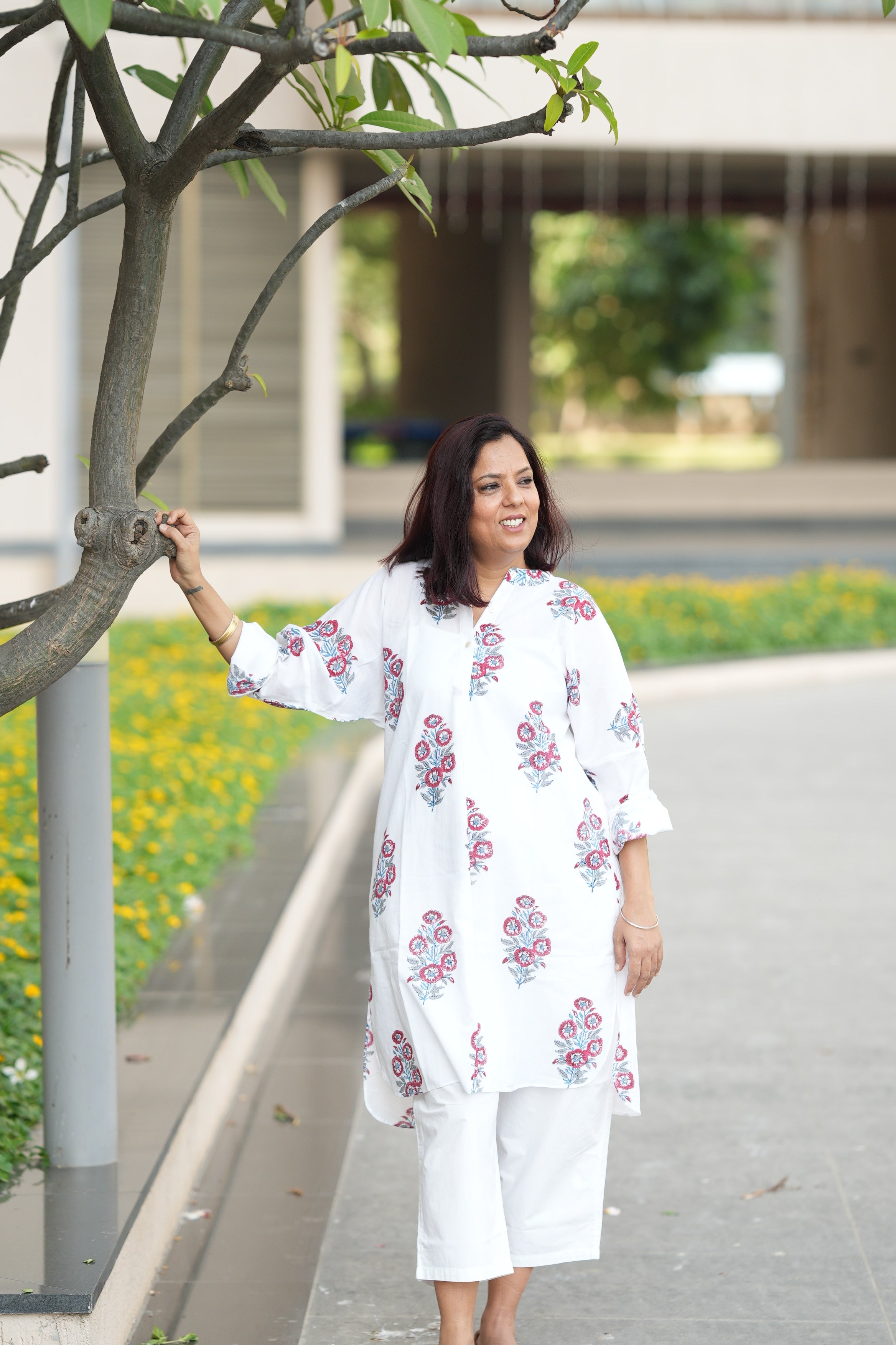 Carnation Bloom Handblock Boxed Style Kurta Set