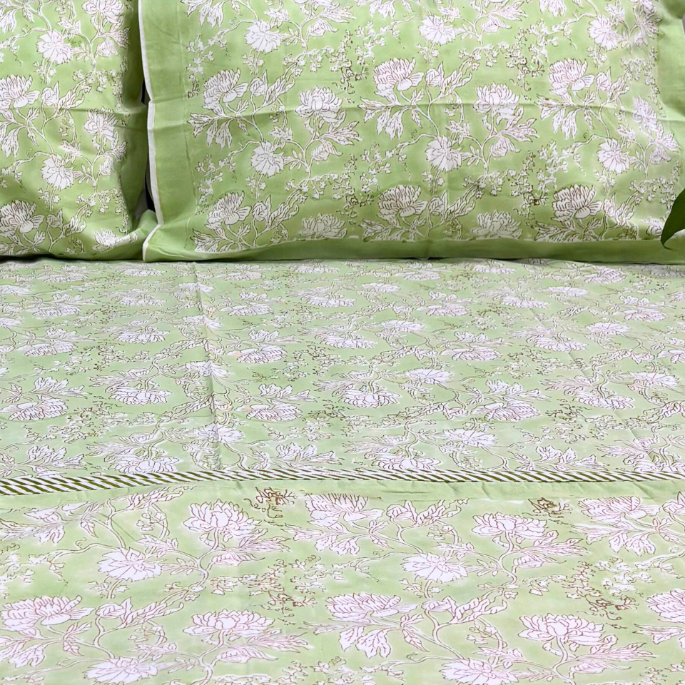 Pari Vatika Handblock Cotton Bedsheet Set