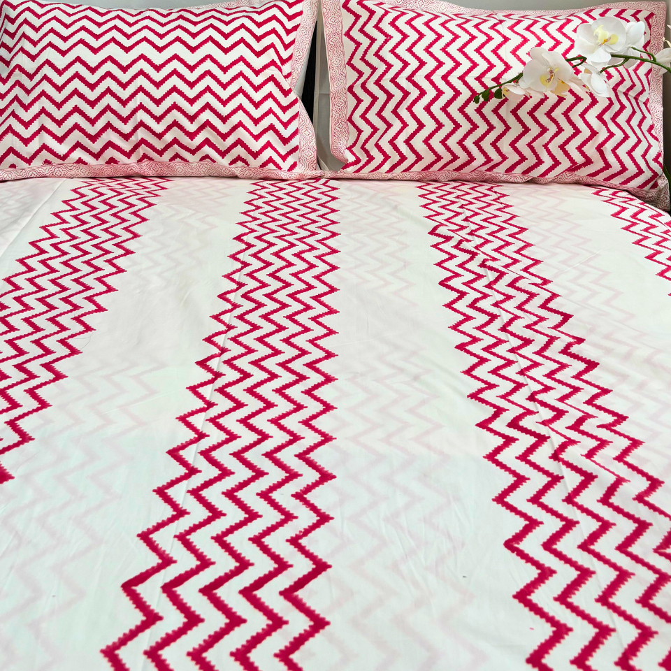 ZigZag Gulabi Handblock Cotton Bedsheet Set